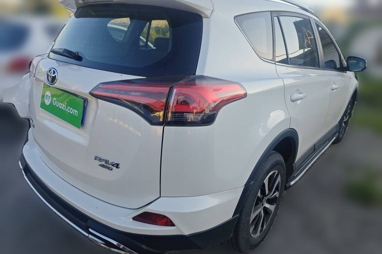 Used Toyota RAV4 2019 2.0L CVT Two-Wheel Drive Pioneer Edition China V Standard Rear Right 45 Deg