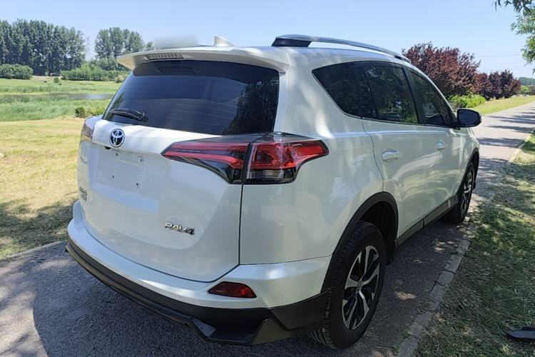 Used Toyota RAV4 2019 2.0L CVT Two-Wheel Drive Pioneer Edition China VI Standard Rear Right 45 Deg