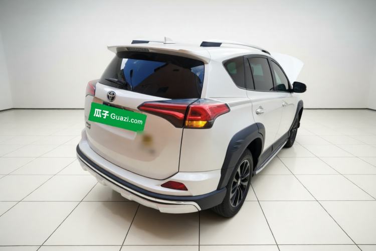 Used Toyota RAV4 2019 2.0L CVT Two-Wheel Drive Fashion X Limited Edition China V Standard Rear Right 45 Deg