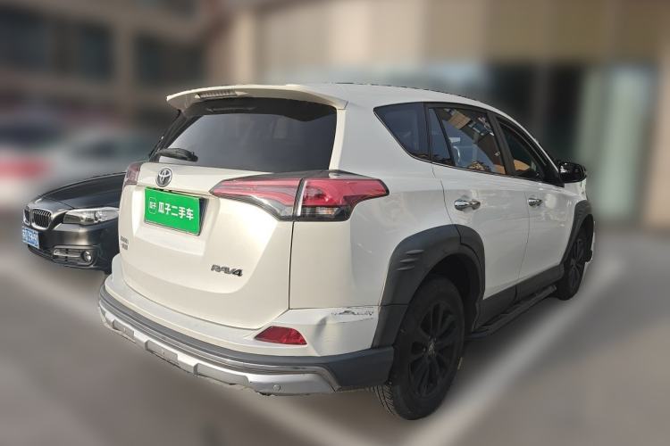 Used Toyota RAV4 2019 2.0L CVT Two-Wheel Drive Fashion X Limited Edition China VI Standard Rear Right 45 Deg