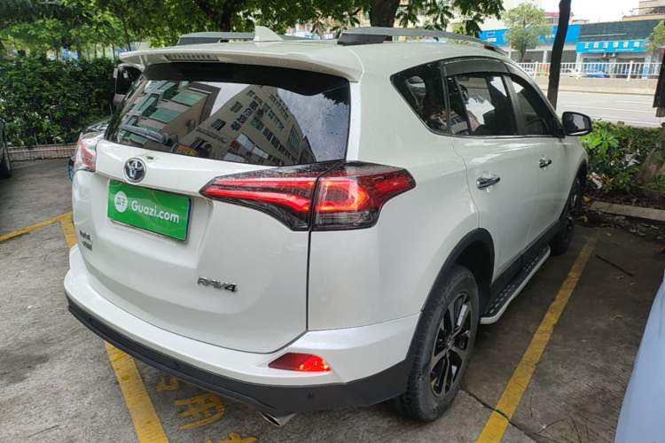 Used Toyota RAV4 2019 2.0L CVT Two-Wheel Drive Pioneer Edition China V Standard Rear Right 45 Deg