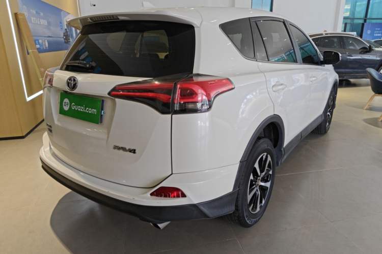 Used Toyota RAV4 2019 2.0L CVT Two-Wheel Drive Pioneer Edition China V Standard Rear Right 45 Deg