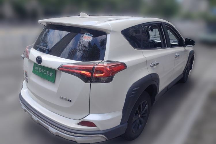 Used Toyota RAV4 2019 2.0L CVT Two-Wheel Drive Fashion X Limited Edition China VI Standard Rear Right 45 Deg