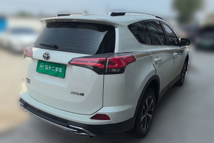 Used Toyota RAV4 2019 2.0L CVT Two-Wheel Drive Pioneer Edition China VI Standard Rear Right 45 Deg
