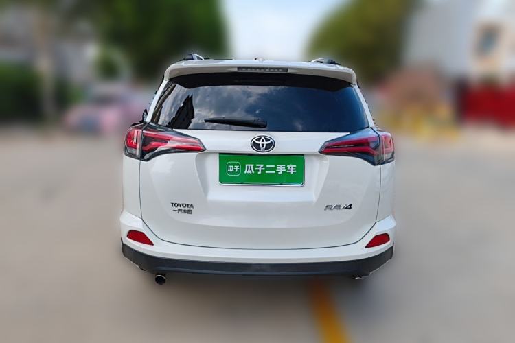 Used Toyota RAV4 2019 2.0L CVT Two-Wheel Drive Comfort Edition China VI Standard Rear