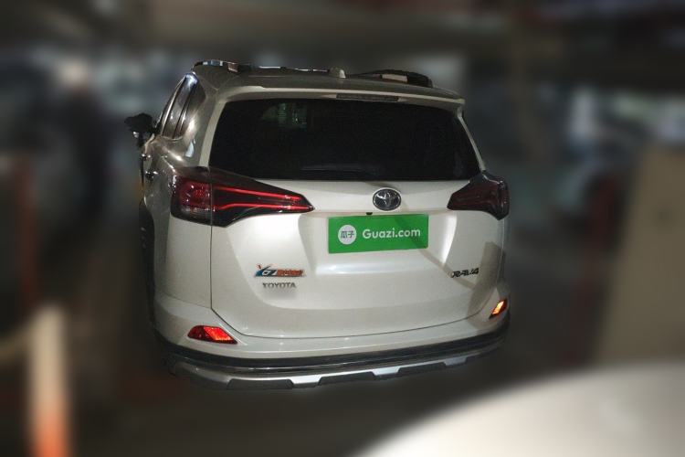Used Toyota RAV4 2019 2.0L CVT Two-Wheel Drive Fashion X Limited Edition China V Standard Rear