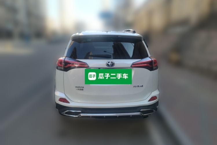 Used Toyota RAV4 2019 2.0L CVT Two-Wheel Drive Comfort Edition China VI Standard Rear