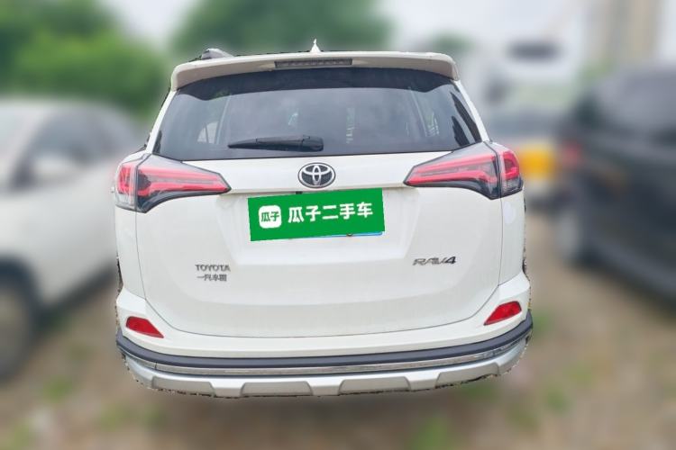 Used Toyota RAV4 2019 2.0L CVT Two-Wheel Drive Fashion X Limited Edition China V Standard Rear