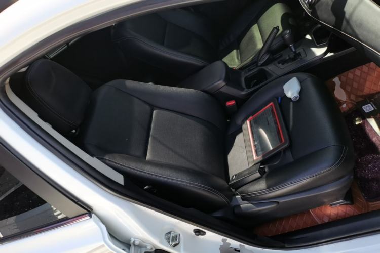 Used Toyota RAV4 2019 2.0L CVT Two-Wheel Drive Fashion X Limited Edition China V Standard Right Front Seat