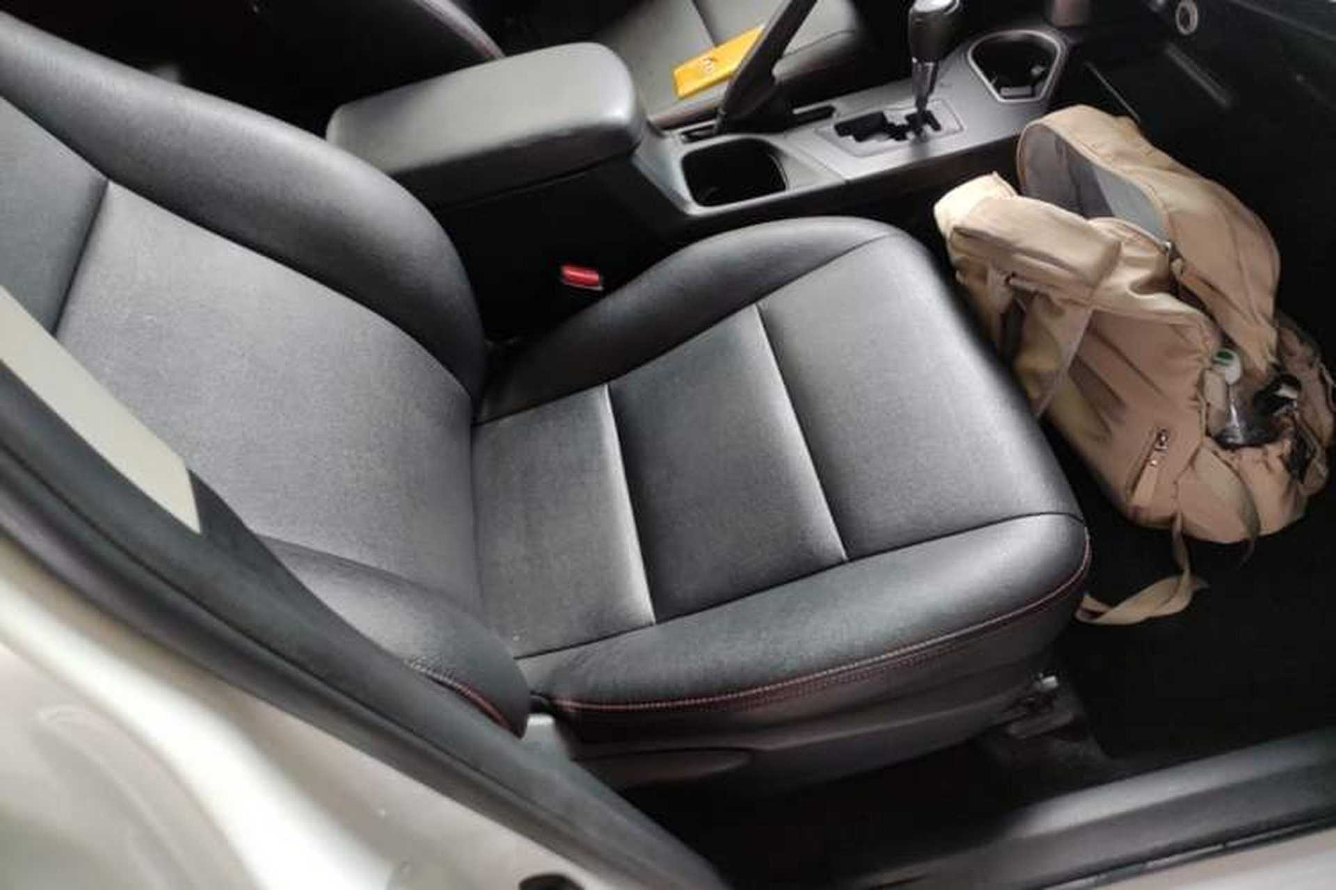 Used Toyota RAV4 2019 2.0L CVT Two-Wheel Drive Fashion X Limited Edition China VI Standard Right Front Seat