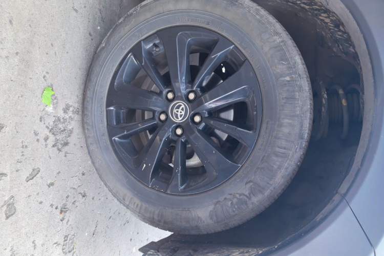 Used Toyota RAV4 2019 2.0L CVT Two-Wheel Drive Fashion X Limited Edition China VI Standard Right Front Wheel Hub