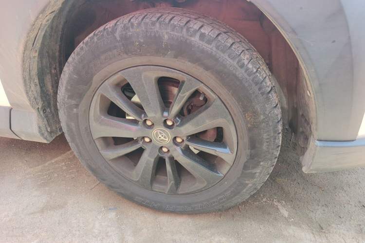 Used Toyota RAV4 2019 2.0L CVT Two-Wheel Drive Fashion X Limited Edition China VI Standard Right Front Wheel Hub