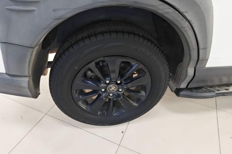 Used Toyota RAV4 2019 2.0L CVT Two-Wheel Drive Fashion X Limited Edition China VI Standard Right Rear Wheel Hub