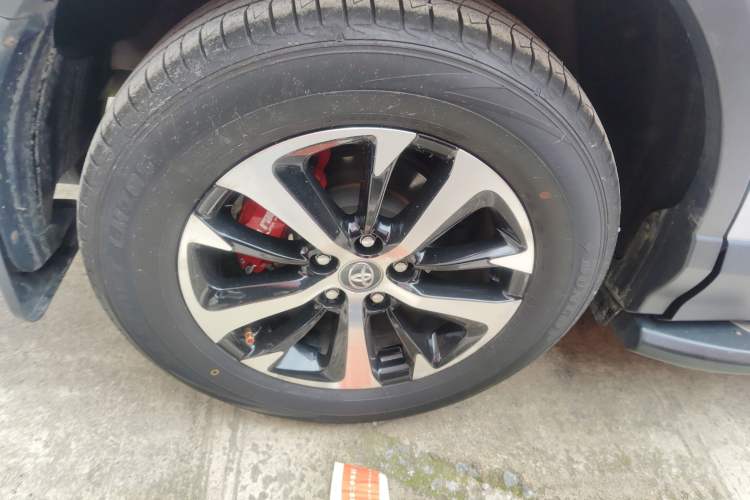 Used Toyota RAV4 2019 2.0L CVT Two-Wheel Drive Pioneer Edition China V Standard Right Rear Wheel Hub