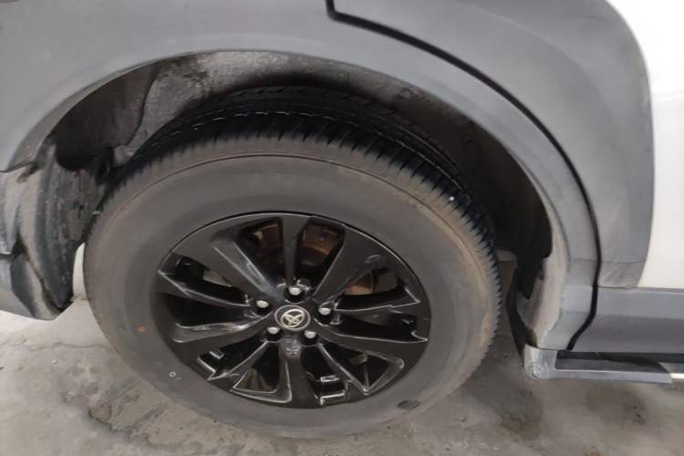 Used Toyota RAV4 2019 2.0L CVT Two-Wheel Drive Fashion X Limited Edition China VI Standard Right Rear Wheel Hub