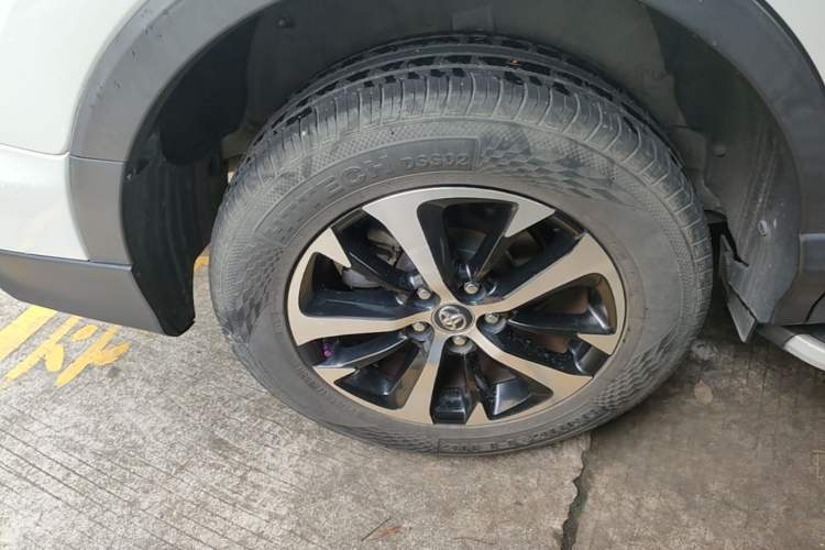 Used Toyota RAV4 2019 2.0L CVT Two-Wheel Drive Pioneer Edition China V Standard Right Rear Wheel Hub