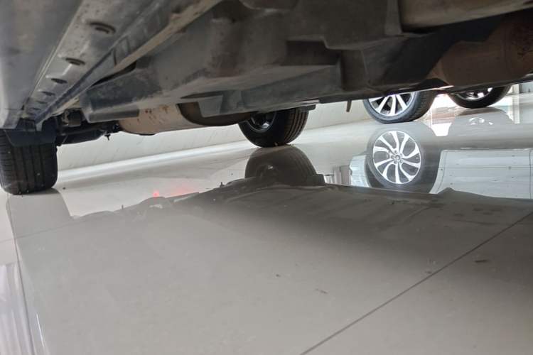 Used Toyota RAV4 2019 2.0L CVT Two-Wheel Drive Pioneer Edition China VI Standard Right Side Sill