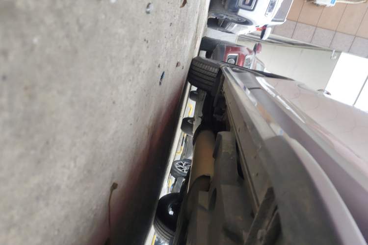 Used Toyota RAV4 2019 2.0L CVT Two-Wheel Drive Pioneer Edition China V Standard Right Side Sill