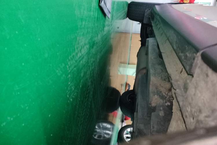 Used Toyota RAV4 2019 2.0L CVT Two-Wheel Drive Comfort Edition China VI Standard Right Side Sill
