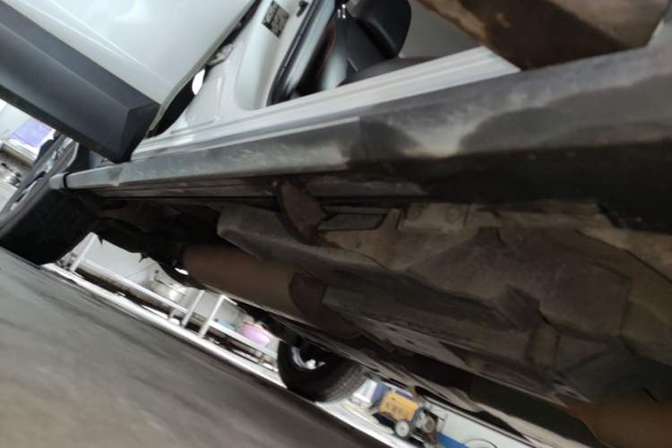 Used Toyota RAV4 2019 2.0L CVT Two-Wheel Drive Fashion X Limited Edition China VI Standard Right Side Sill