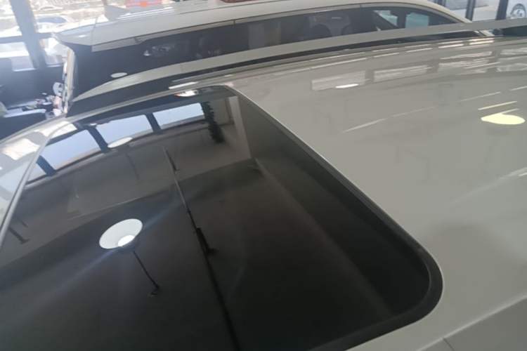 Used Toyota RAV4 2019 2.0L CVT Two-Wheel Drive Luxury Version China VI Standard Roof