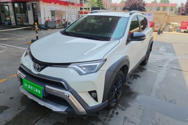 Used Toyota RAV4 2019 2.0L CVT Two-Wheel Drive Fashion X Limited Edition China VI Standard