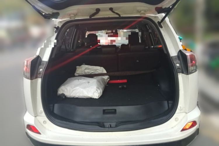 Used Toyota RAV4 2019 2.0L CVT 4x4 New Edition China VI Standard Trunk