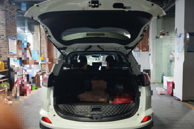 Used Toyota RAV4 2019 2.0L CVT Two-Wheel Drive Pioneer Edition China VI Standard Trunk