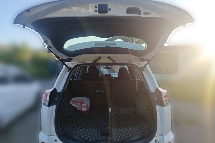Used Toyota RAV4 2019 2.0L CVT Two-Wheel Drive Pioneer Edition China V Standard Trunk