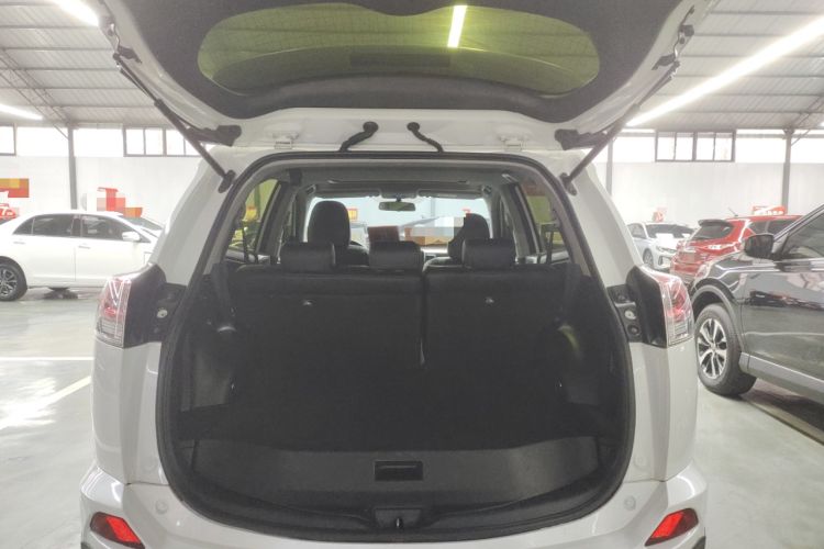 Used Toyota RAV4 2019 2.0L CVT Two-Wheel Drive Pioneer Edition China V Standard Trunk