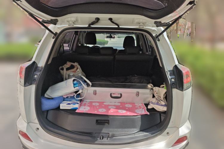Used Toyota RAV4 2019 2.0L CVT Two-Wheel Drive Pioneer Edition China V Standard Trunk