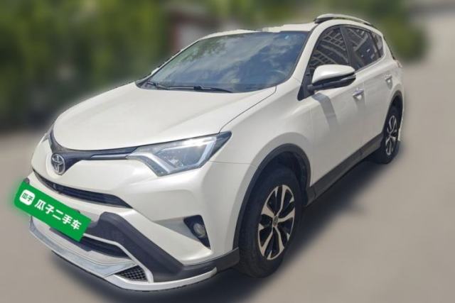 Used Toyota RAV4 2019 2.0L CVT Two-Wheel Drive Luxury Version China VI Standard