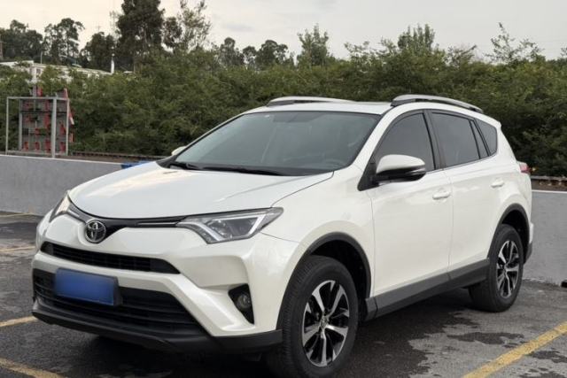 Used Toyota RAV4 2019 2.0L CVT Two-Wheel Drive Pioneer Edition China V Standard