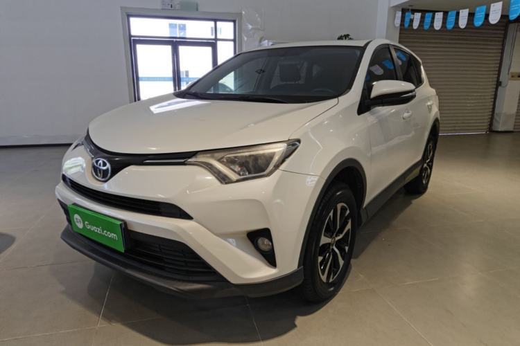 Ojetý Toyota RAV4 2019 2.0L CVT Two-Wheel Drive Pioneer Edition China V Standard Guazi used car, China used car export, Used car for sale, Used cars, Cheapest cars for sale