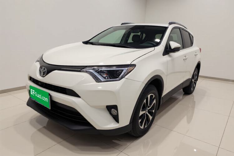 Used Toyota RAV4 2019 2.0L CVT Two-Wheel Drive Luxury Version China VI Standard Guazi used car, China used car export, Used car for sale, Used  cars, Cheapest cars for sale