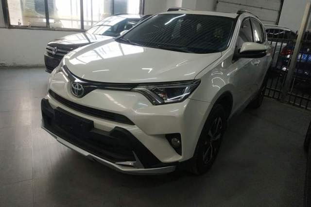 Used Toyota RAV4 2019 2.0L CVT Two-Wheel Drive Pioneer Edition China VI Standard