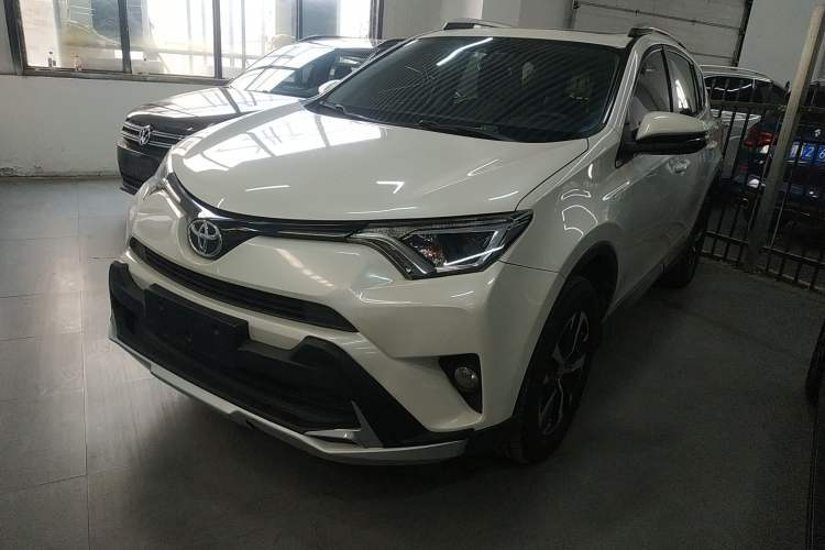 Used Toyota RAV4 2019 2.0L CVT Two-Wheel Drive Pioneer Edition China VI Standard Guazi used car, China used car export, Used car for sale, Used cars, Cheapest cars for sale
