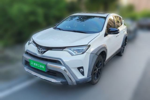 Used Toyota RAV4 2019 2.0L CVT Two-Wheel Drive Fashion X Limited Edition China VI Standard