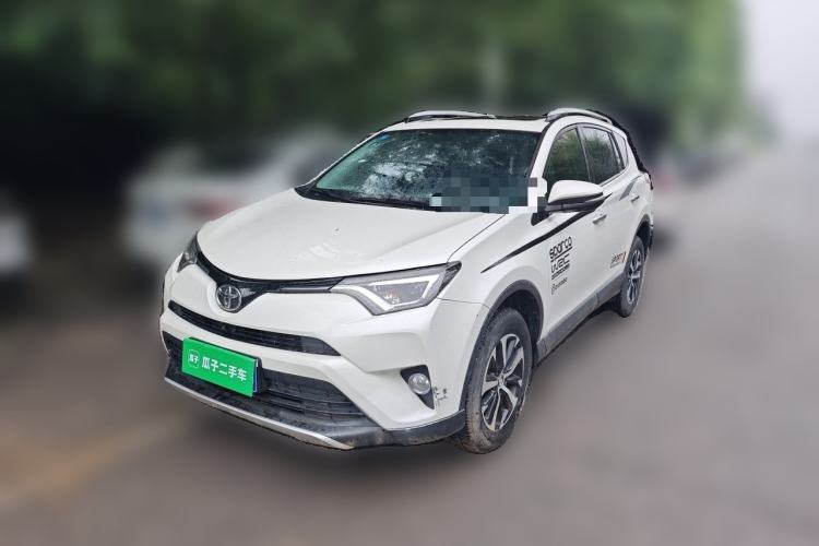 Used Toyota RAV4 2019 2.0L CVT Two-Wheel Drive ZhiShang Version China VI Standard Guazi used car, China used car export, Used car for sale, Used  cars, Cheapest cars for sale