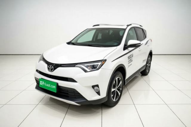 Used Toyota RAV4 2019 2.0L CVT Two-Wheel Drive ZhiShang Version China VI Standard
