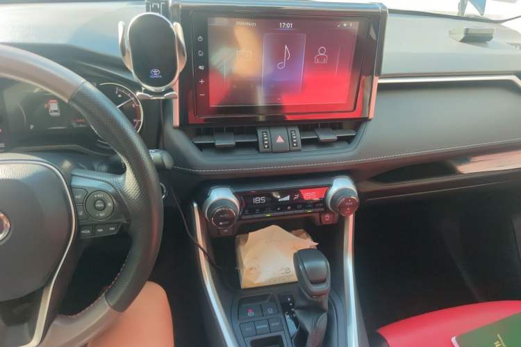Used Toyota RAV4 2020 2.0L CVT Two-Wheel Drive Fashion Edition Audio And AC Panel