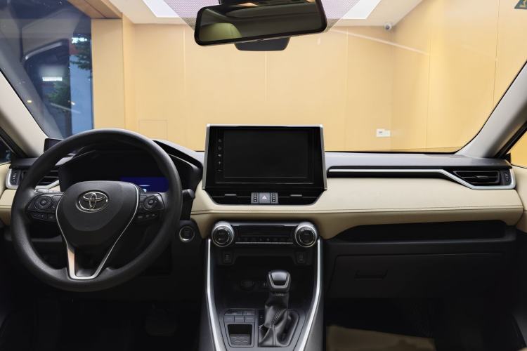 Used Toyota RAV4 2020 2.0L CVT Two-Wheel Drive Fashion Edition Audio And AC Panel