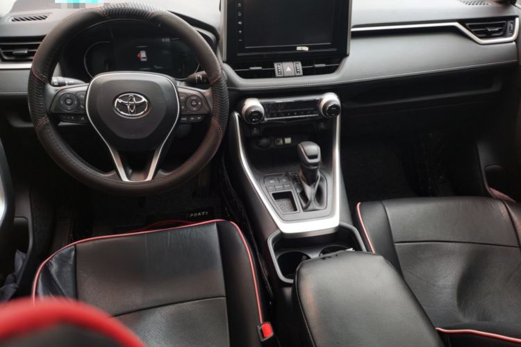 Used Toyota RAV4 2020 2.0L CVT Two-Wheel Drive Fashion Edition Center Console