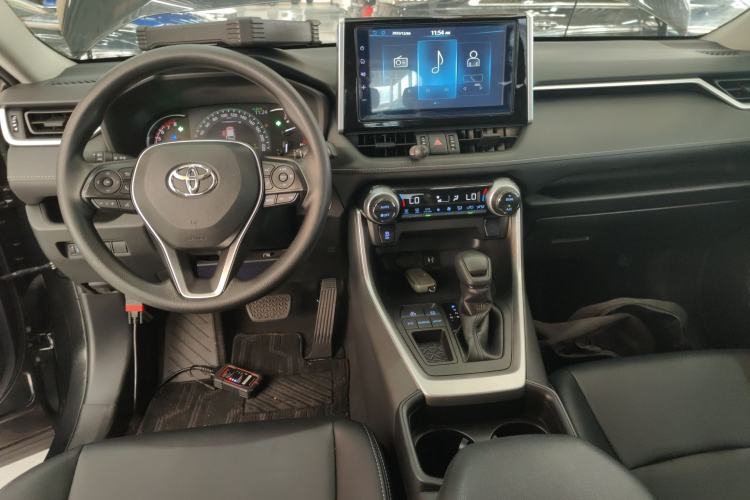 Used Toyota RAV4 2020 2.0L CVT Two-Wheel Drive Fashion Edition Center Console