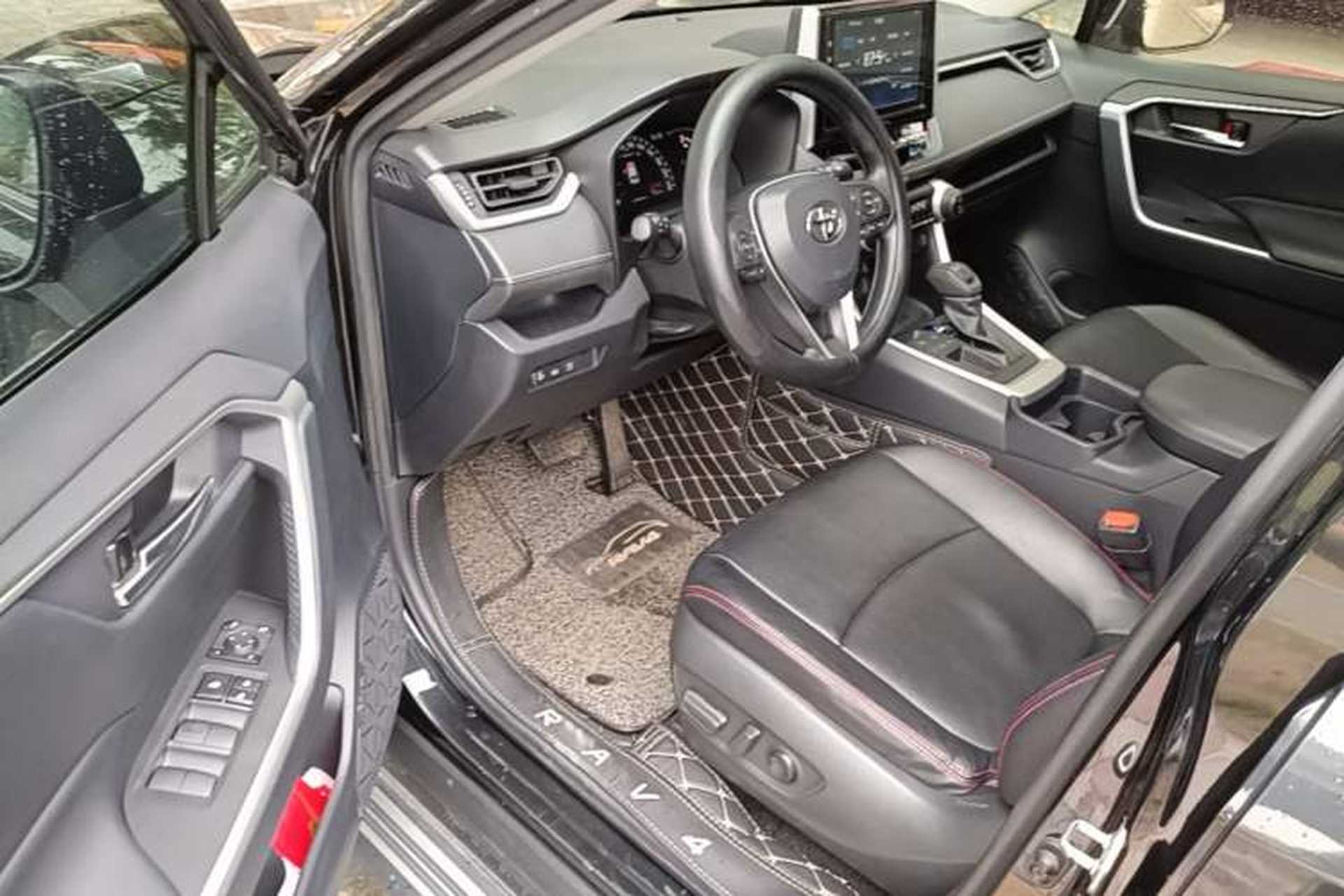 Used Toyota RAV4 2020 2.0L CVT Two-Wheel Drive Fashion Edition Driver Seat