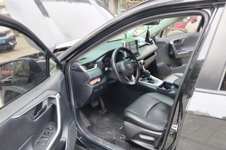 Used Toyota RAV4 2020 2.0L CVT Two-Wheel Drive Urban Edition Driver Seat