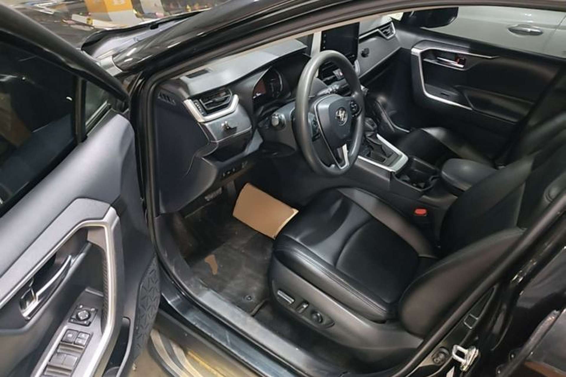 Used Toyota RAV4 2020 2.0L CVT Two-Wheel Drive Fashion Edition Driver Seat