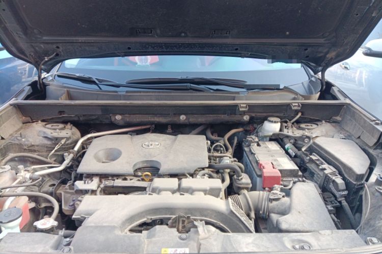 Used Toyota RAV4 2020 2.0L CVT 4x4 Style PLUS Edition Engine Bay