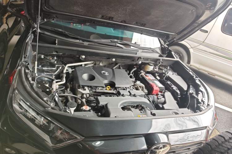 Used Toyota RAV4 2020 2.0L CVT 4x4 Trend Edition Engine Bay