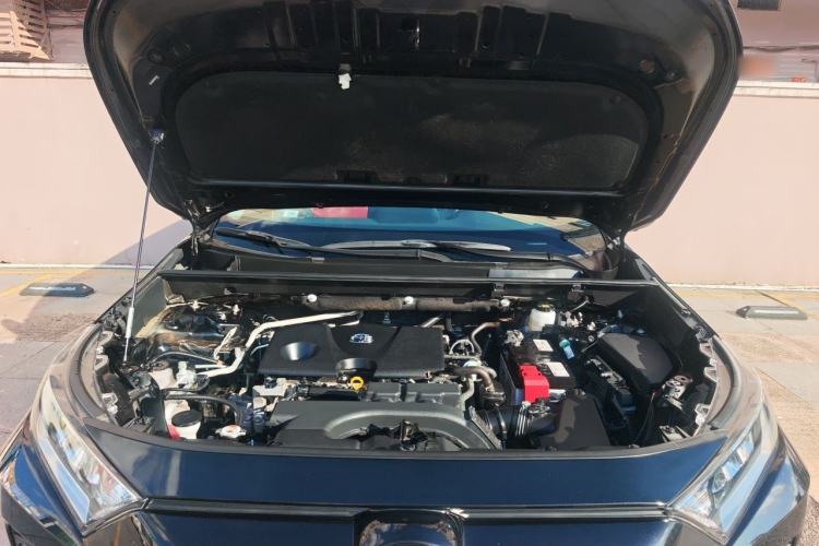 Used Toyota RAV4 2020 2.0L CVT Two-Wheel Drive Fashion Edition Engine Bay